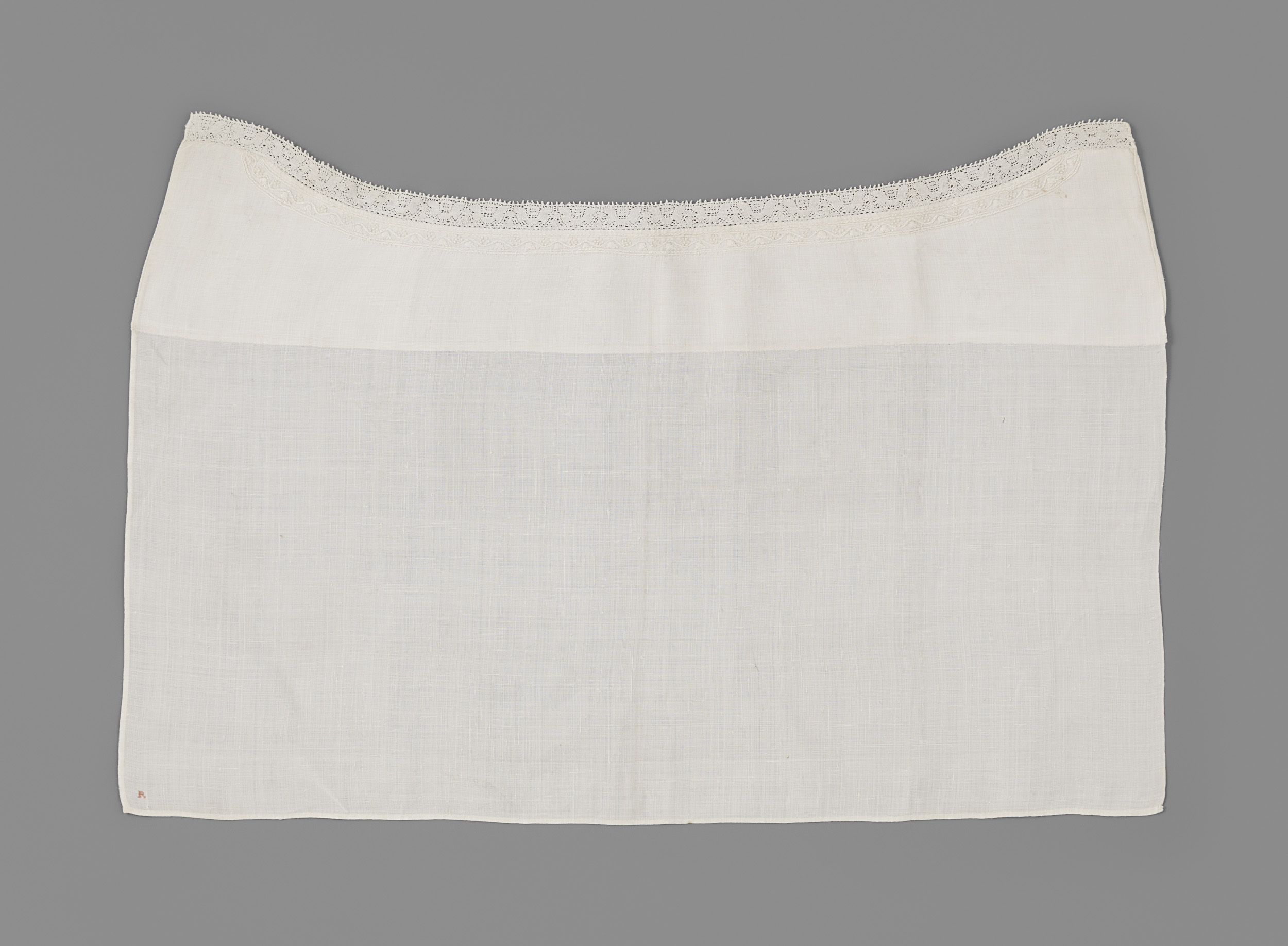 Lace piece by Unknown Artist, featuring linen and Flemish craftsmanship