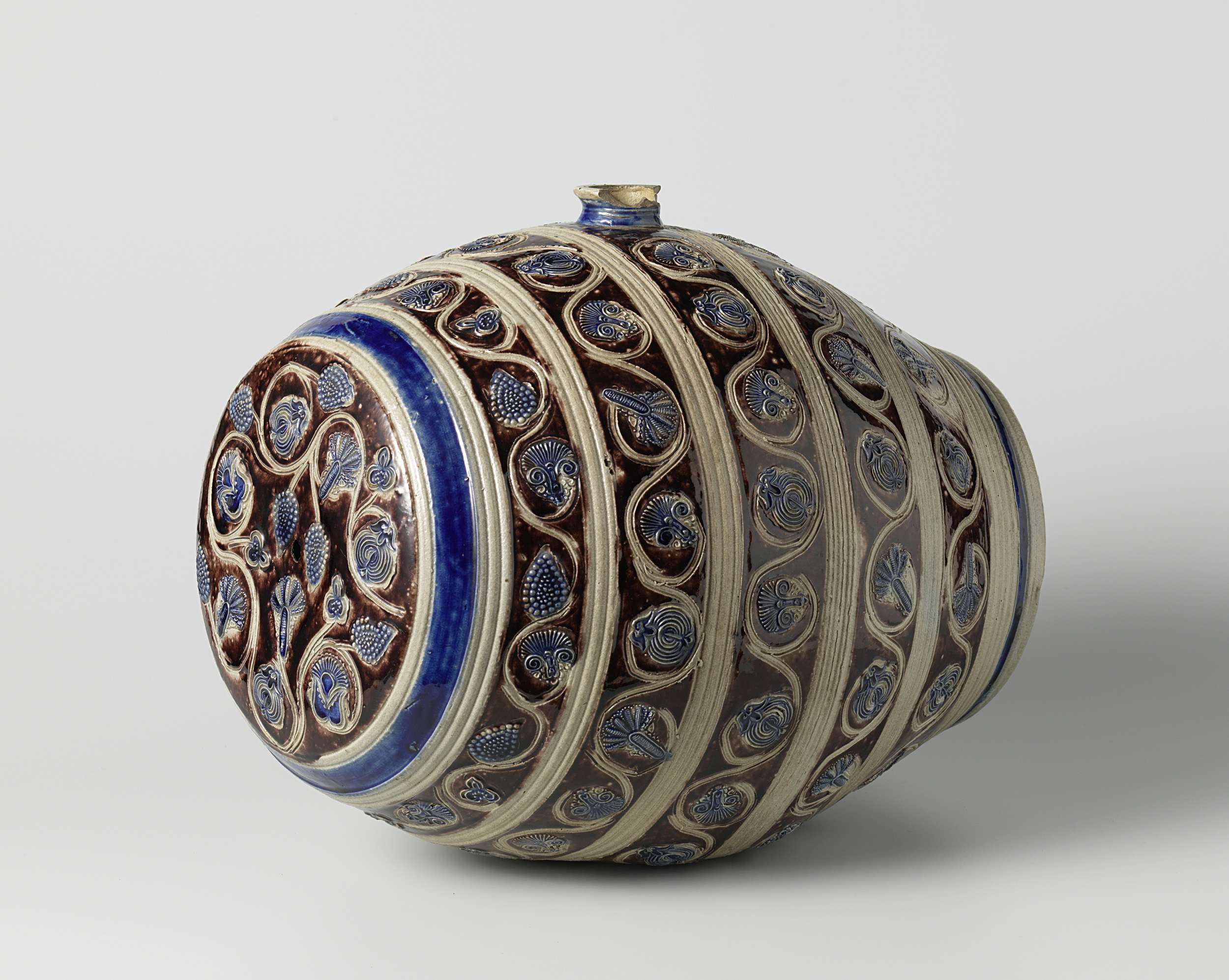 Container in the form of a beer barrel, Baroque style, unknown artist, c. 1700