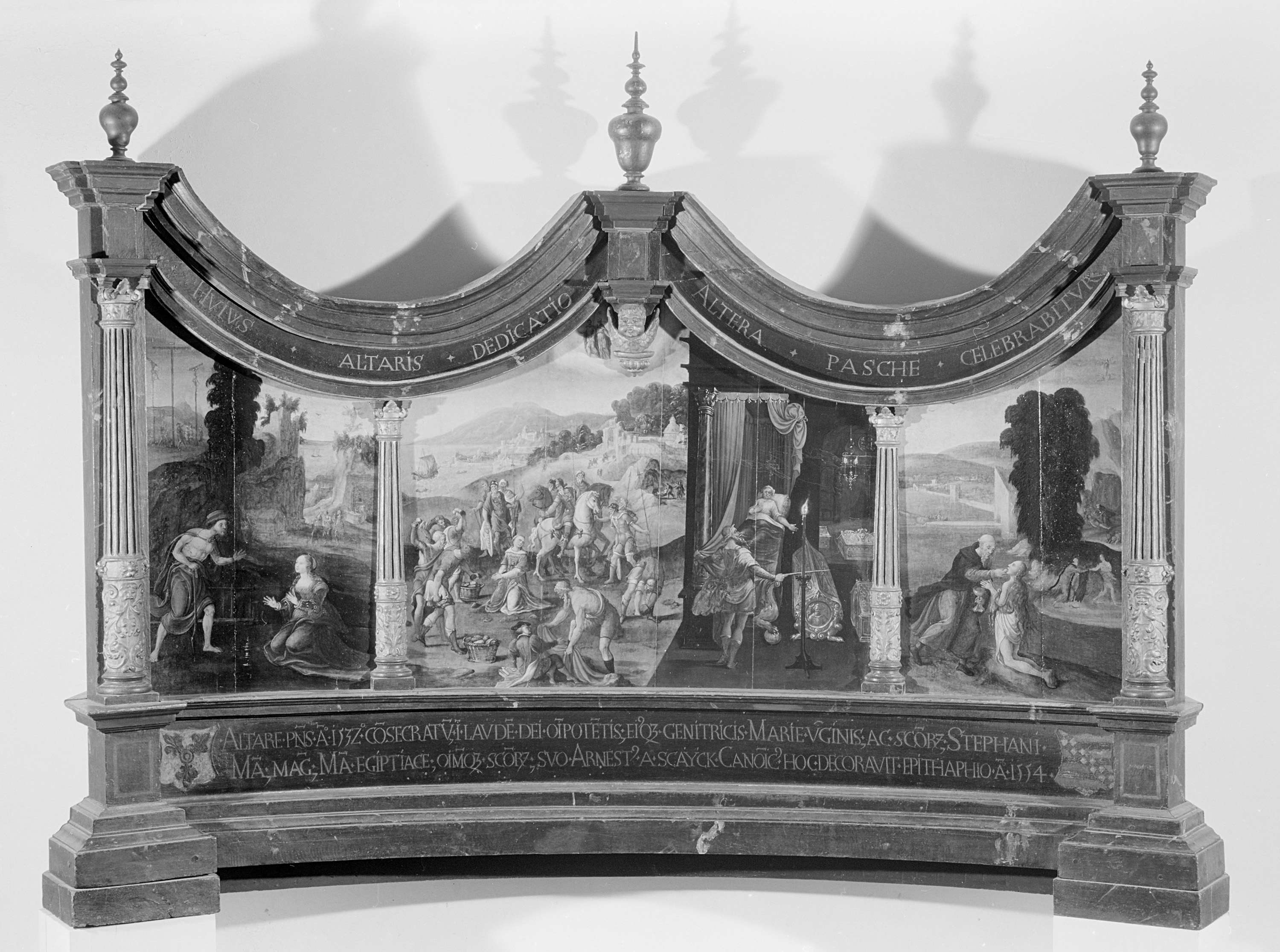 Triptych depicting the Stoning of Saint Stephen, oil on panel by Unknown Artist