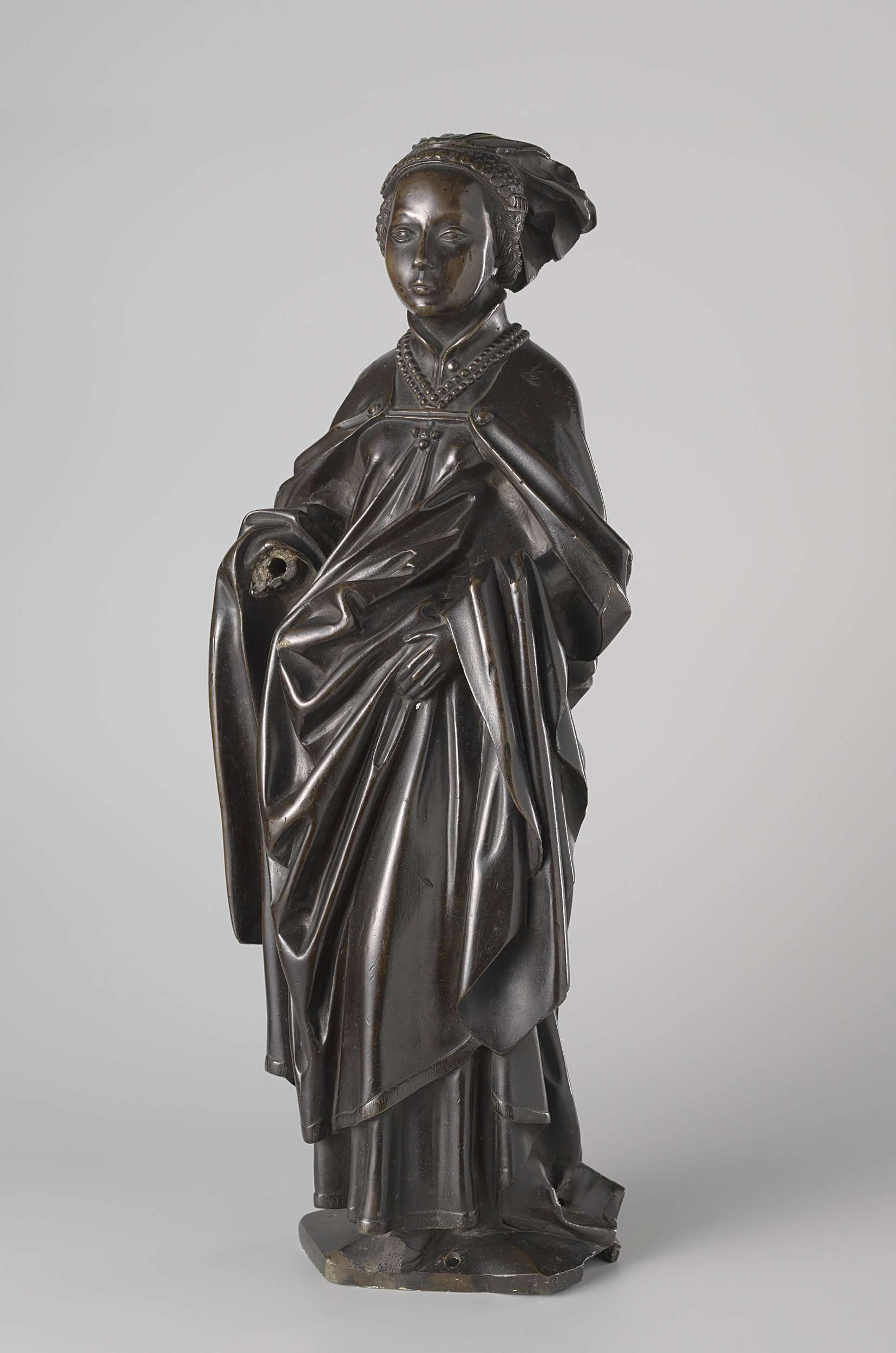 Bronze tomb effigy of Isabella van Bourbon by Borman workshop