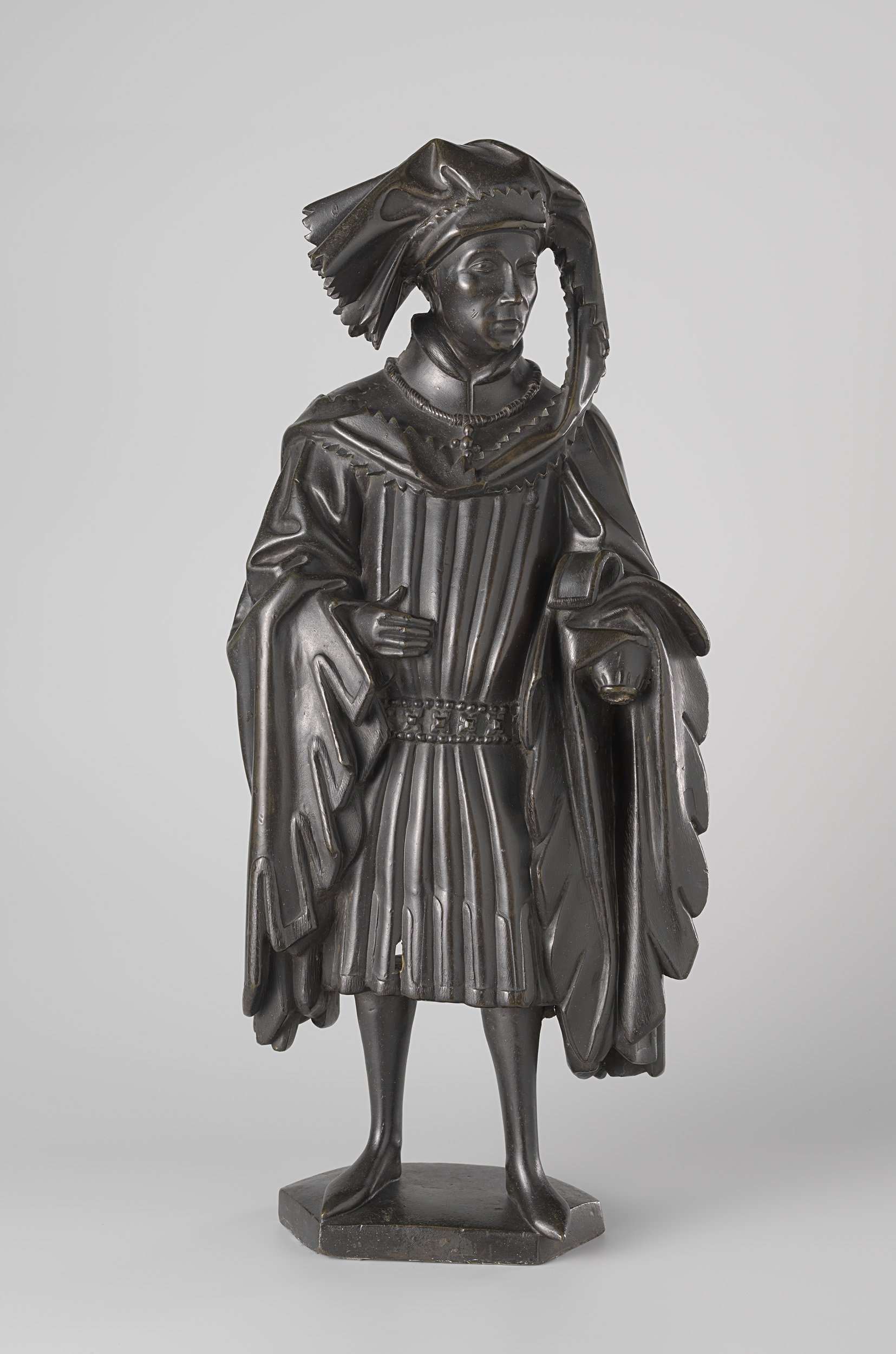 Bronze tomb effigy of Isabella van Bourbon by Borman workshop