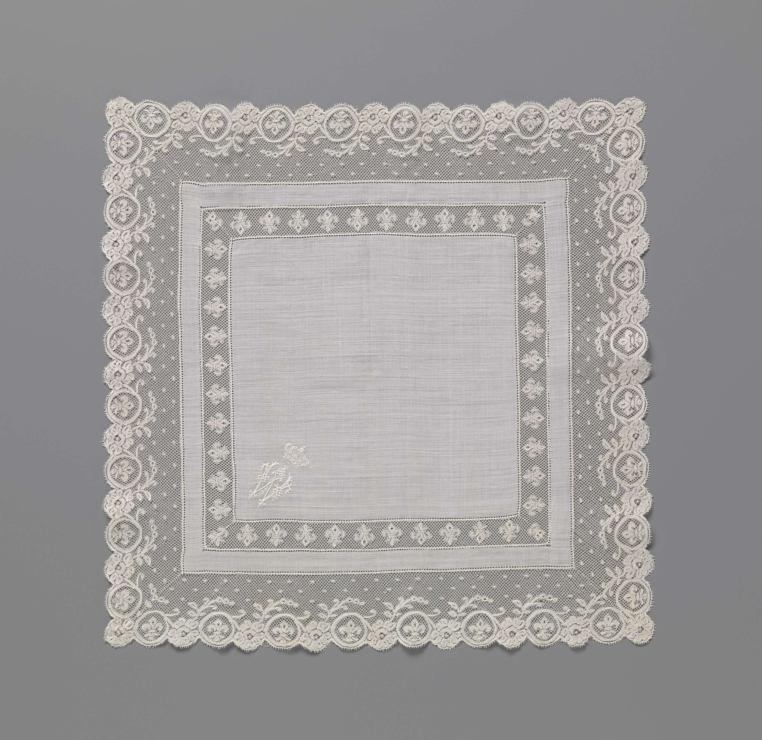Lace handkerchief by Unknown Artist, c. 1890
