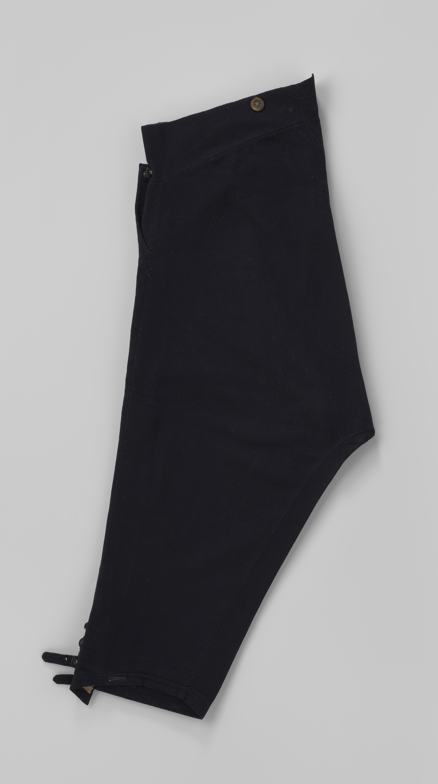 Kniebroek met voorklep, decorative textile by Unknown Artist
