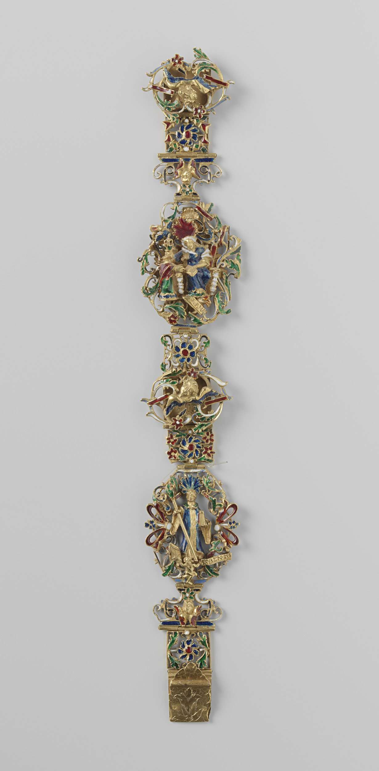 Armband met religieuze scènes by David da Costa Dias, metal armband featuring religious figures.