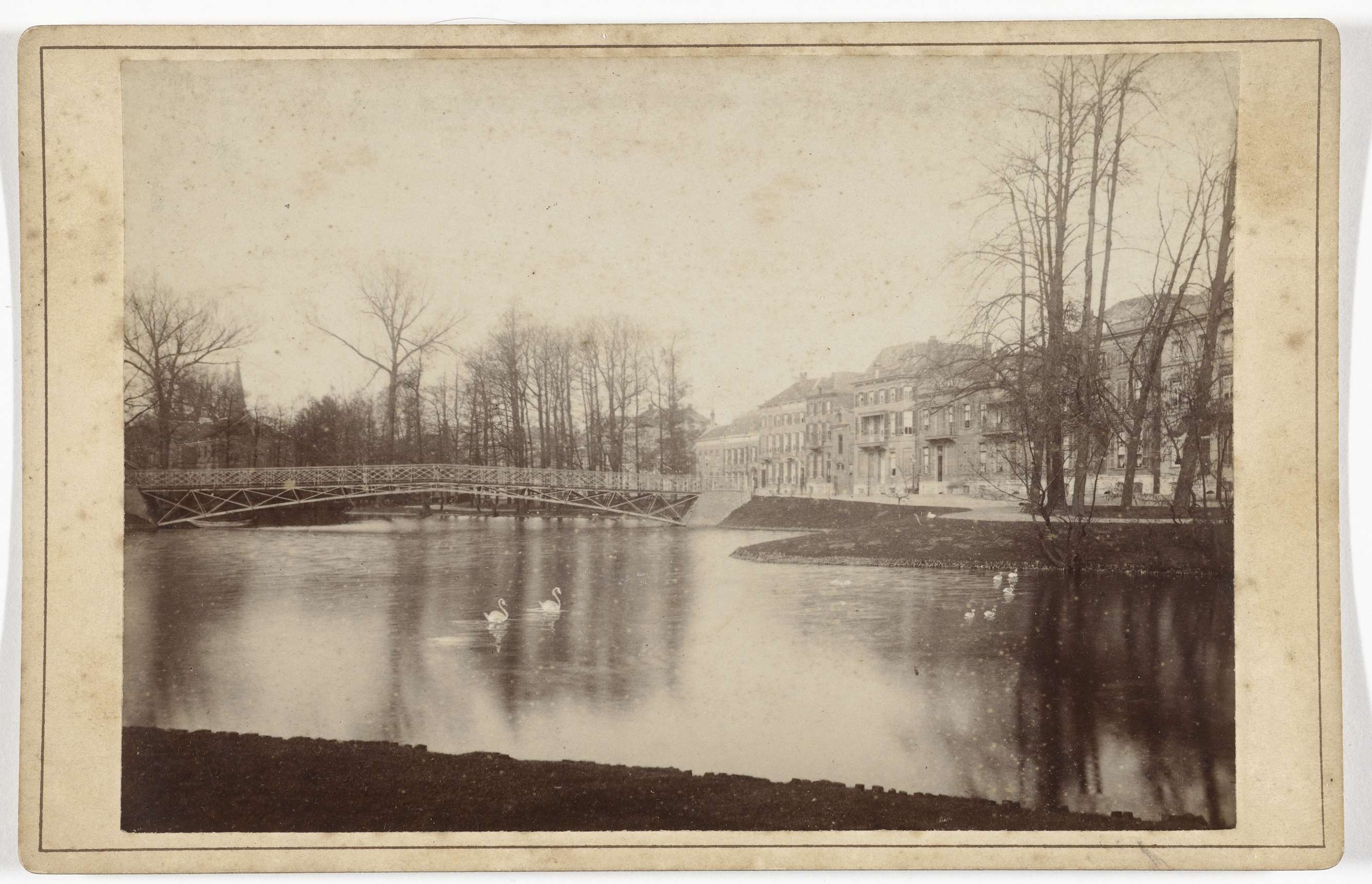 Lauwergracht te Arnhem, albumen print by J.S.J. de Jongh, depicting a serene river landscape.