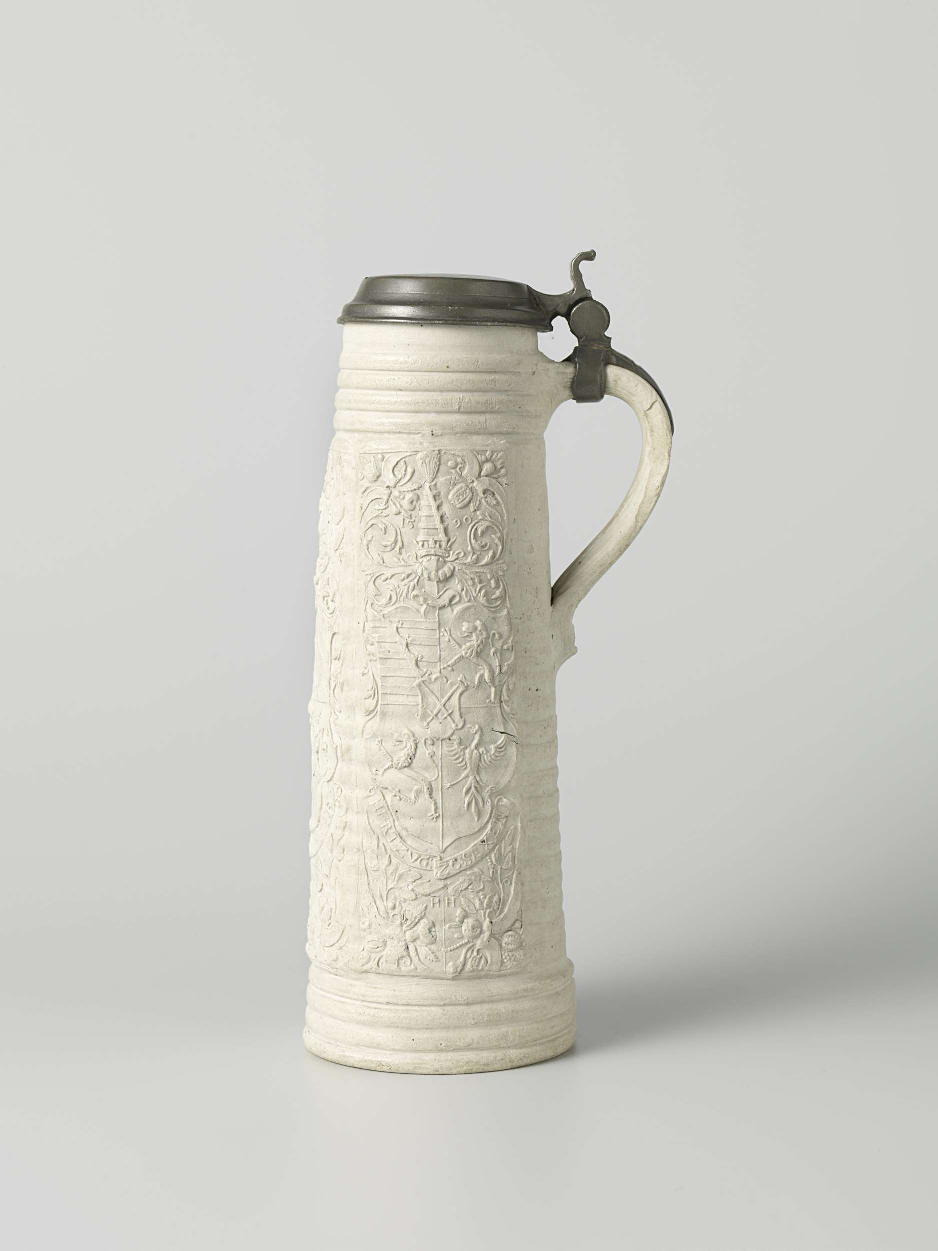 Cylindrical tankard with royal arms of Sweden, ceramic by Hans Hilgers