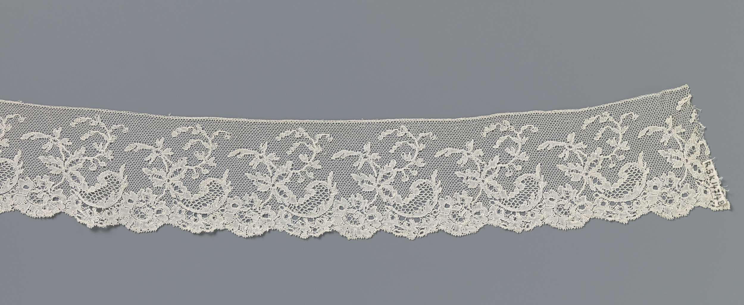 Lace piece with floral and comma-shaped motifs by Unknown Artist
