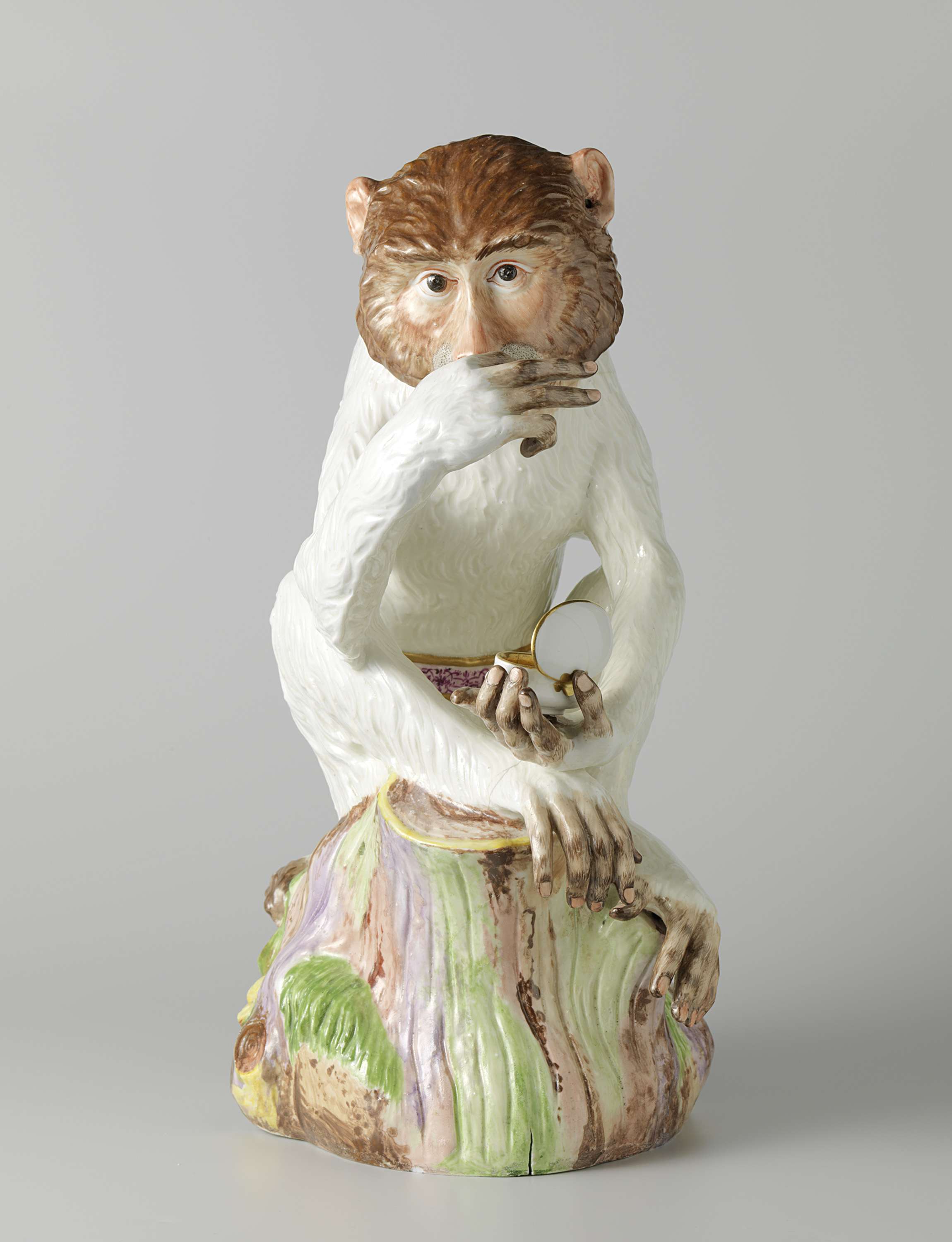 Monkey with a snuffbox, porcelain by Meissener Porzellan Manufaktur