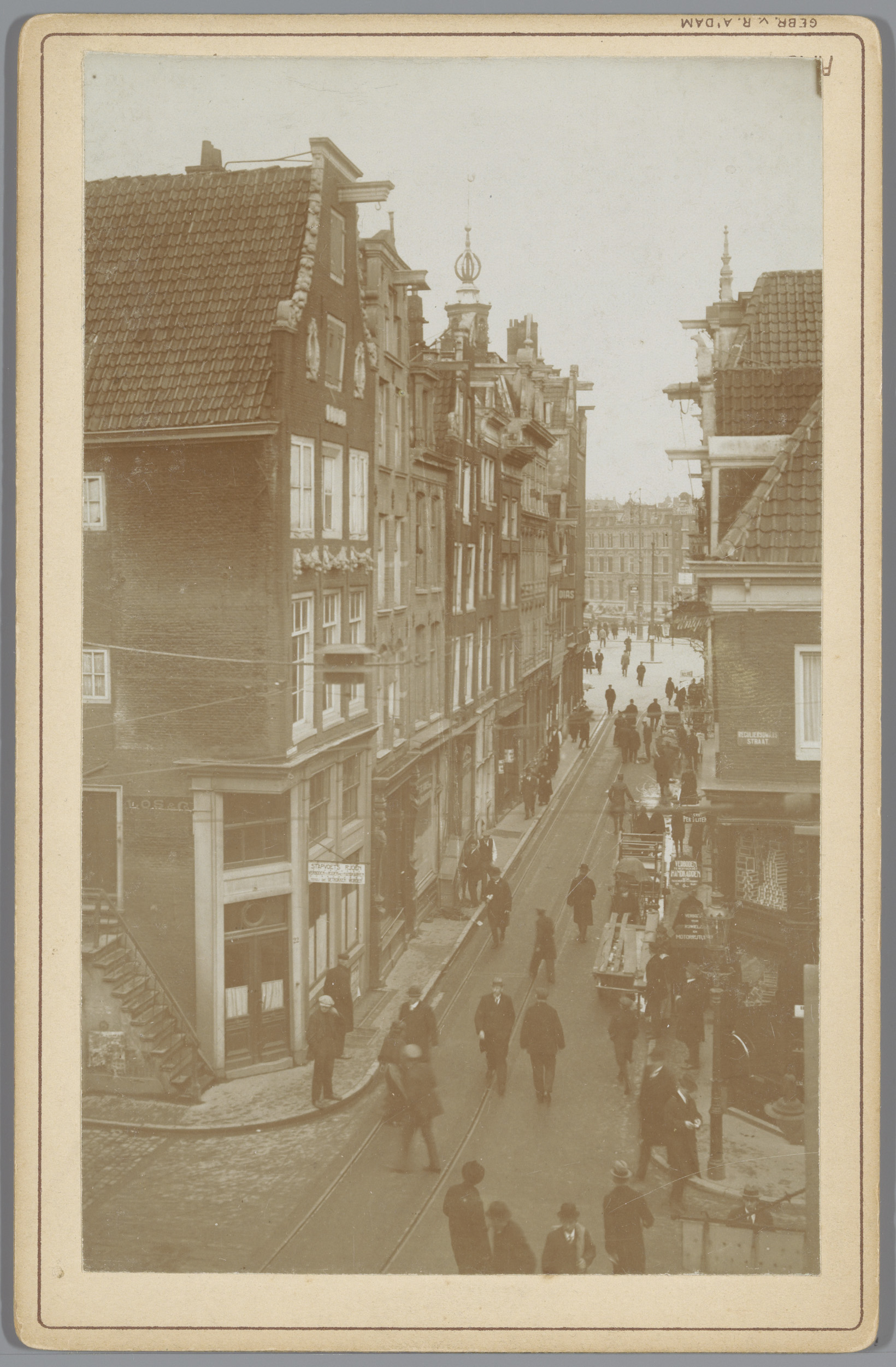 Vijzelstraat te Amsterdam, architecture on paper by Gebr. van R.