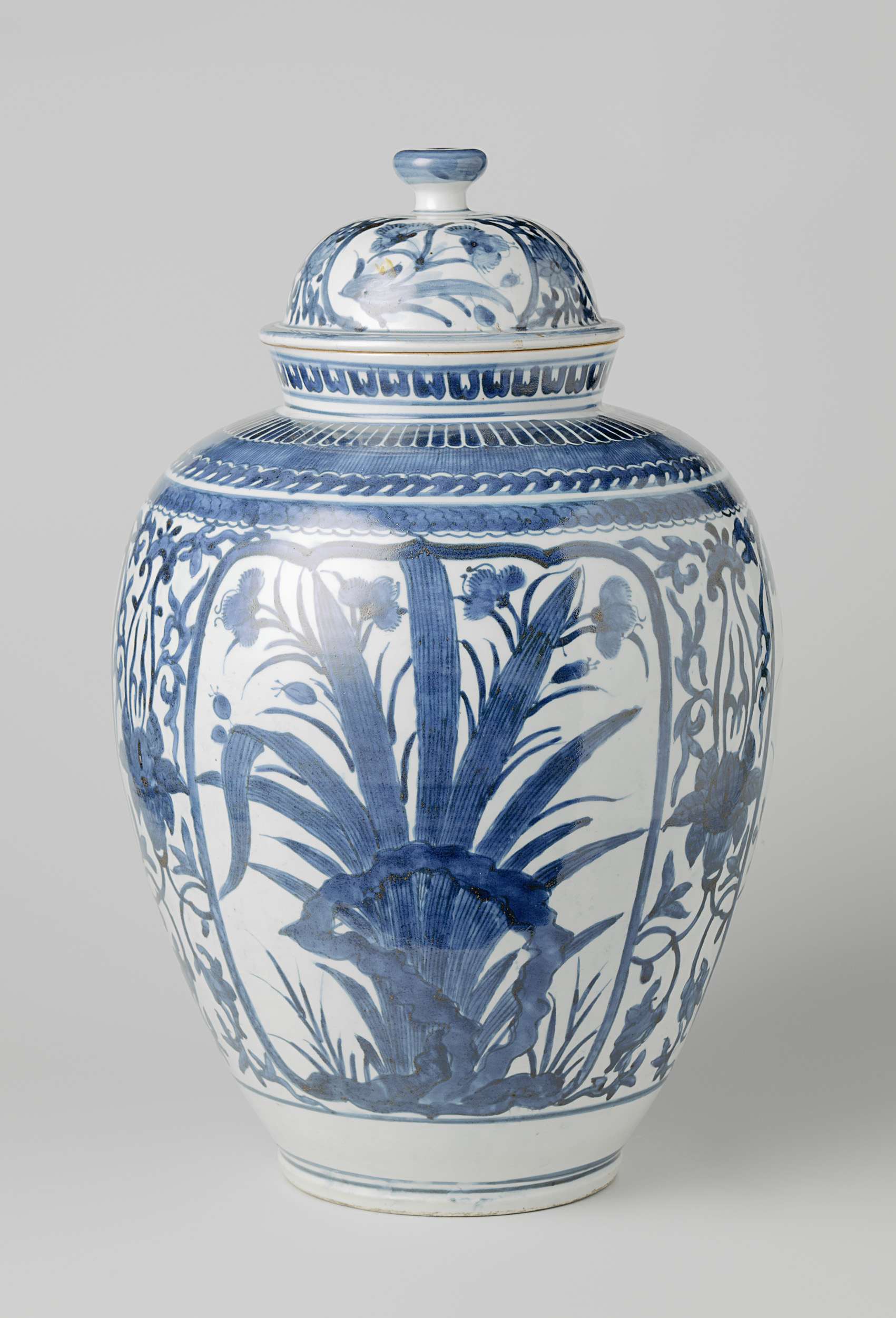 Ovoid covered jar with flowers and lotus scrolls, Chinese Traditional, unknown artist