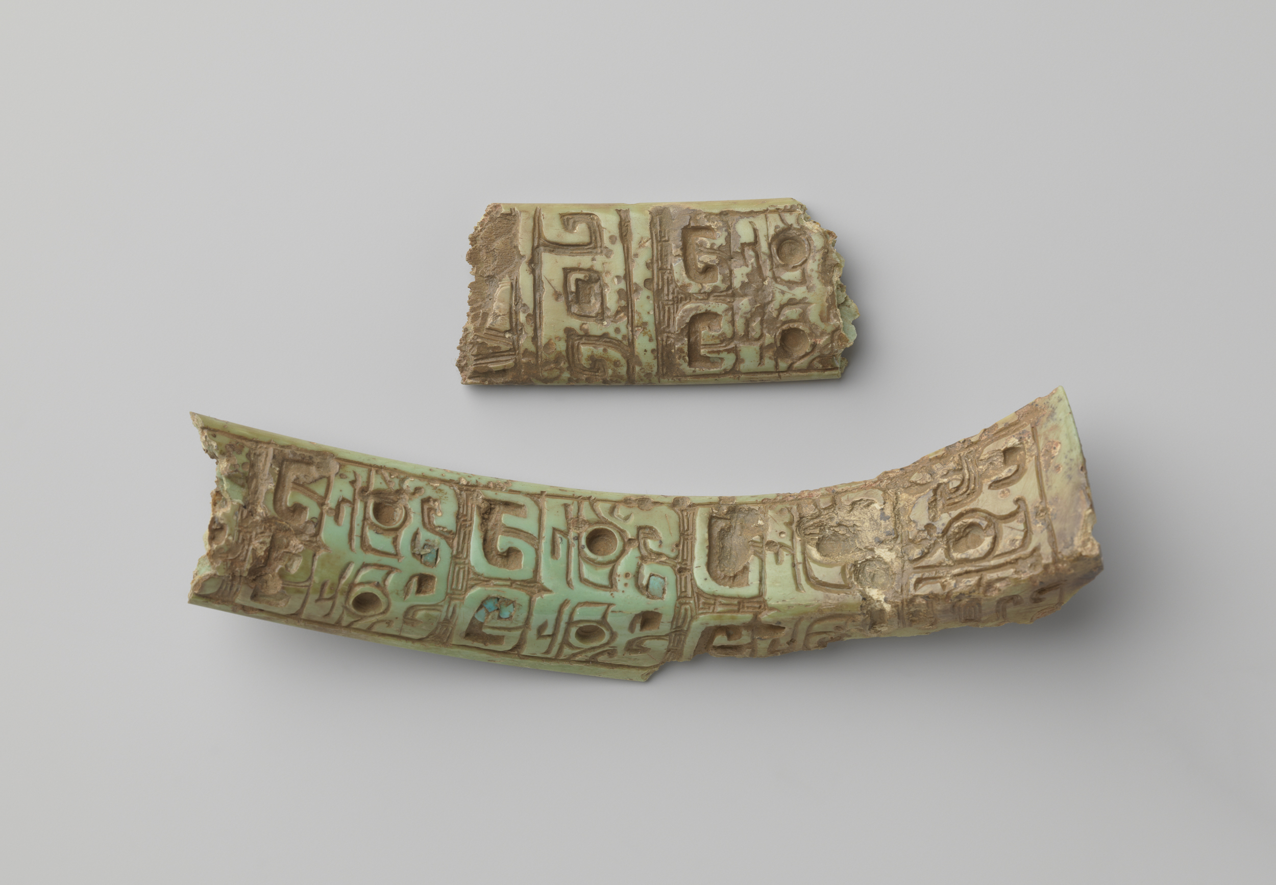 Fragment van een ritueel object, bone medium, Unknown Artist, featuring intricate carvings and craftsmanship.