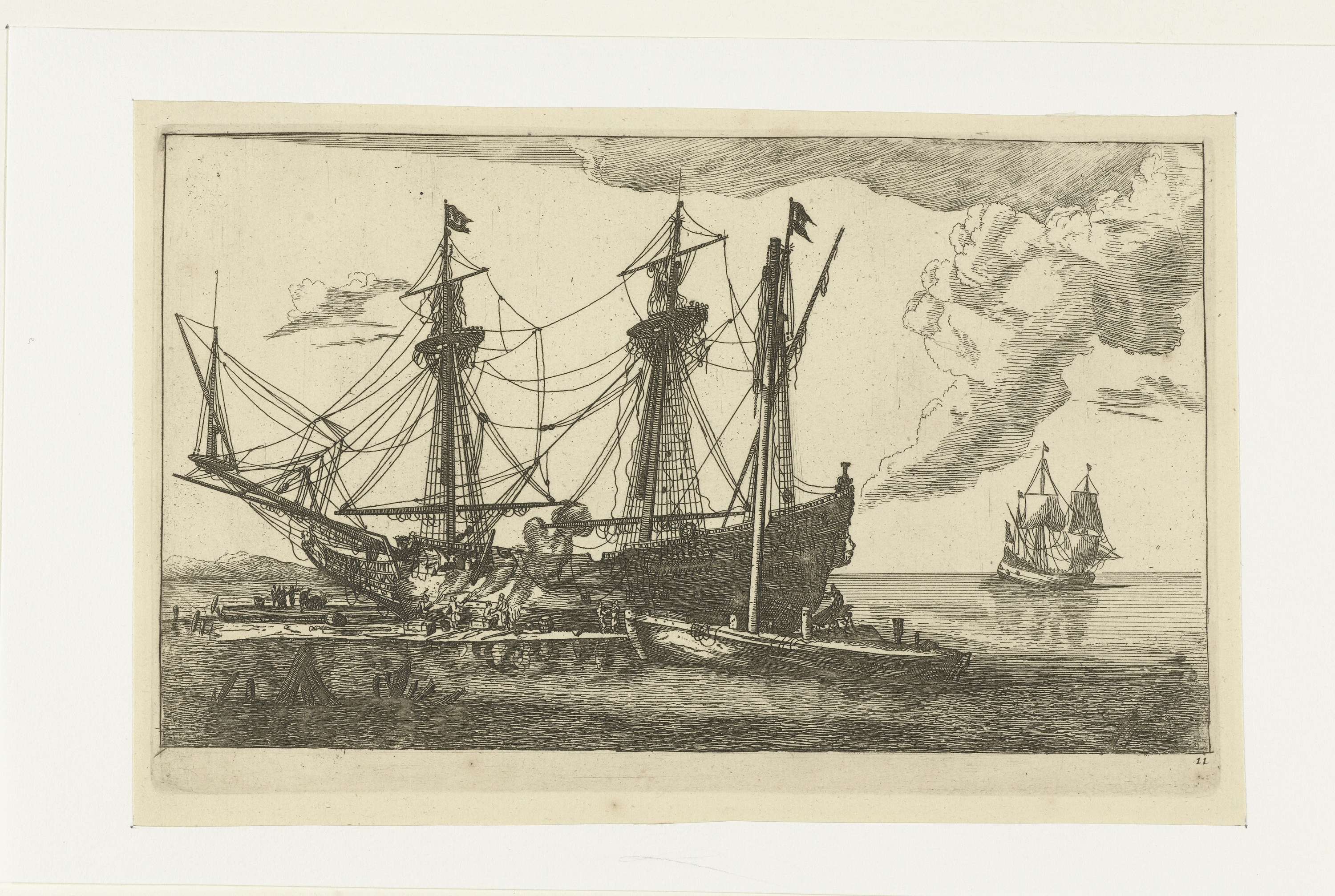 Reparaties aan de romp van een schip, etching by Unknown Artist depicting a ship's weathered hull.