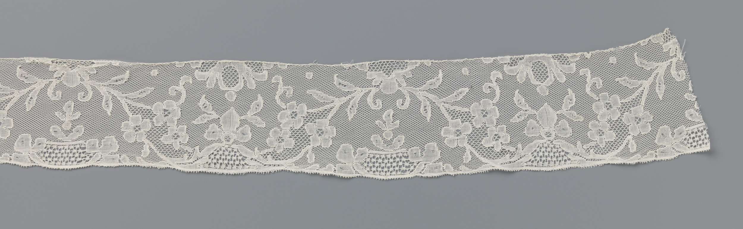 Lace artwork titled Strook kloskant zogenaamde pottekant by Unknown Artist