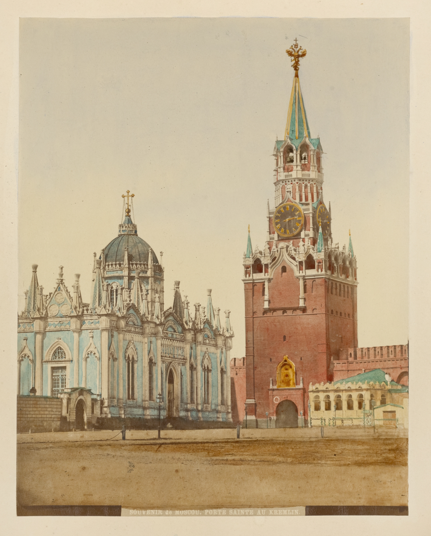 Spasskii vorot i senatskii v Kremle, by J. Daziaro, public domain