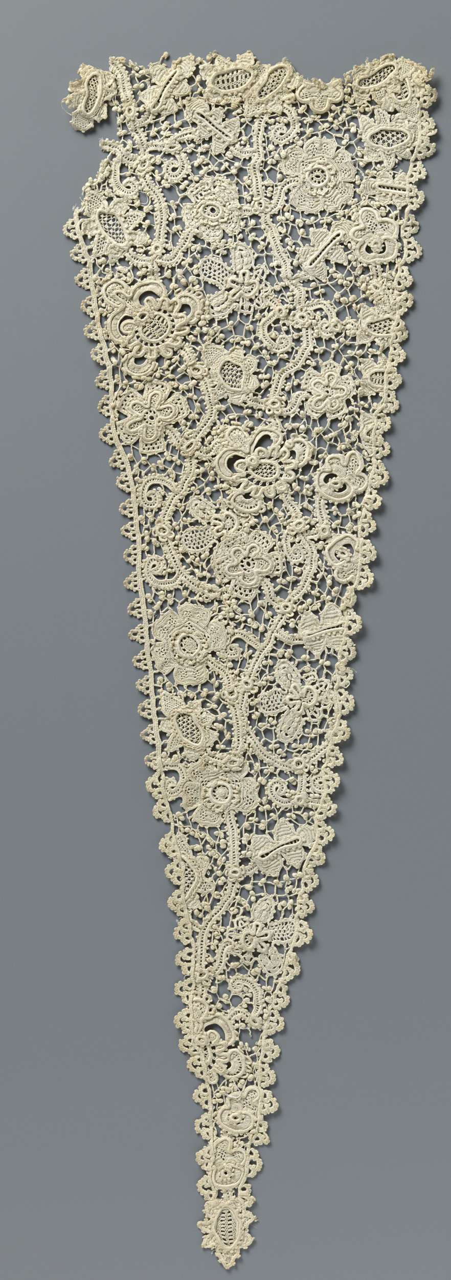 Intricate textile lace by Unknown Artist, c. 1890-1909