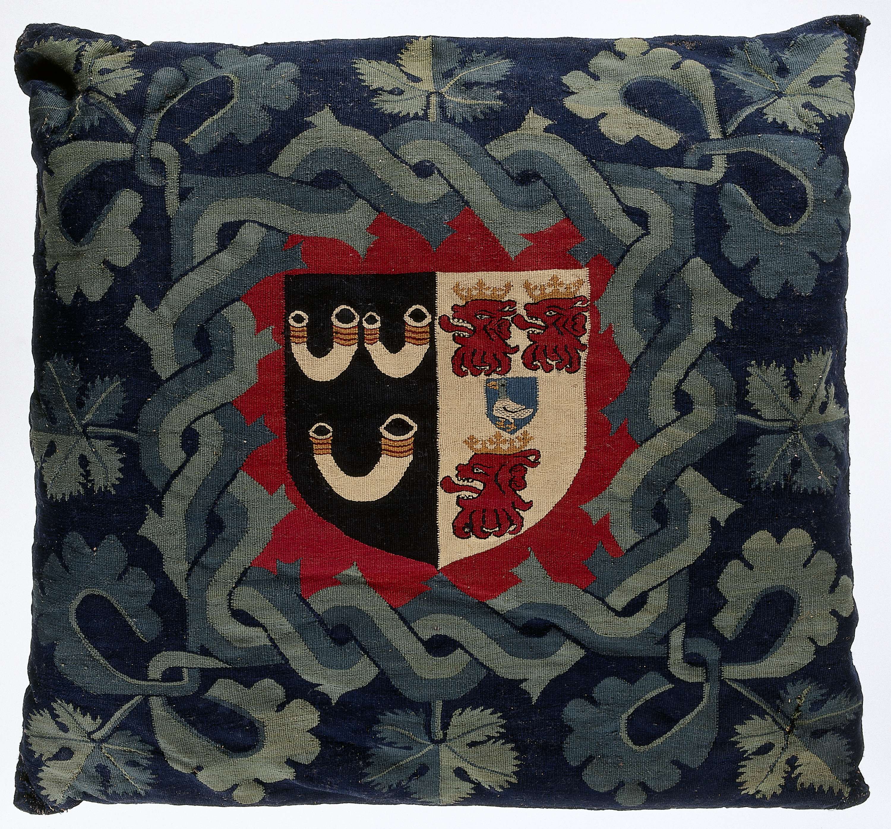 Tapestry by Unknown Artist depicting a couple in a tender embrace, c. 1500-1525