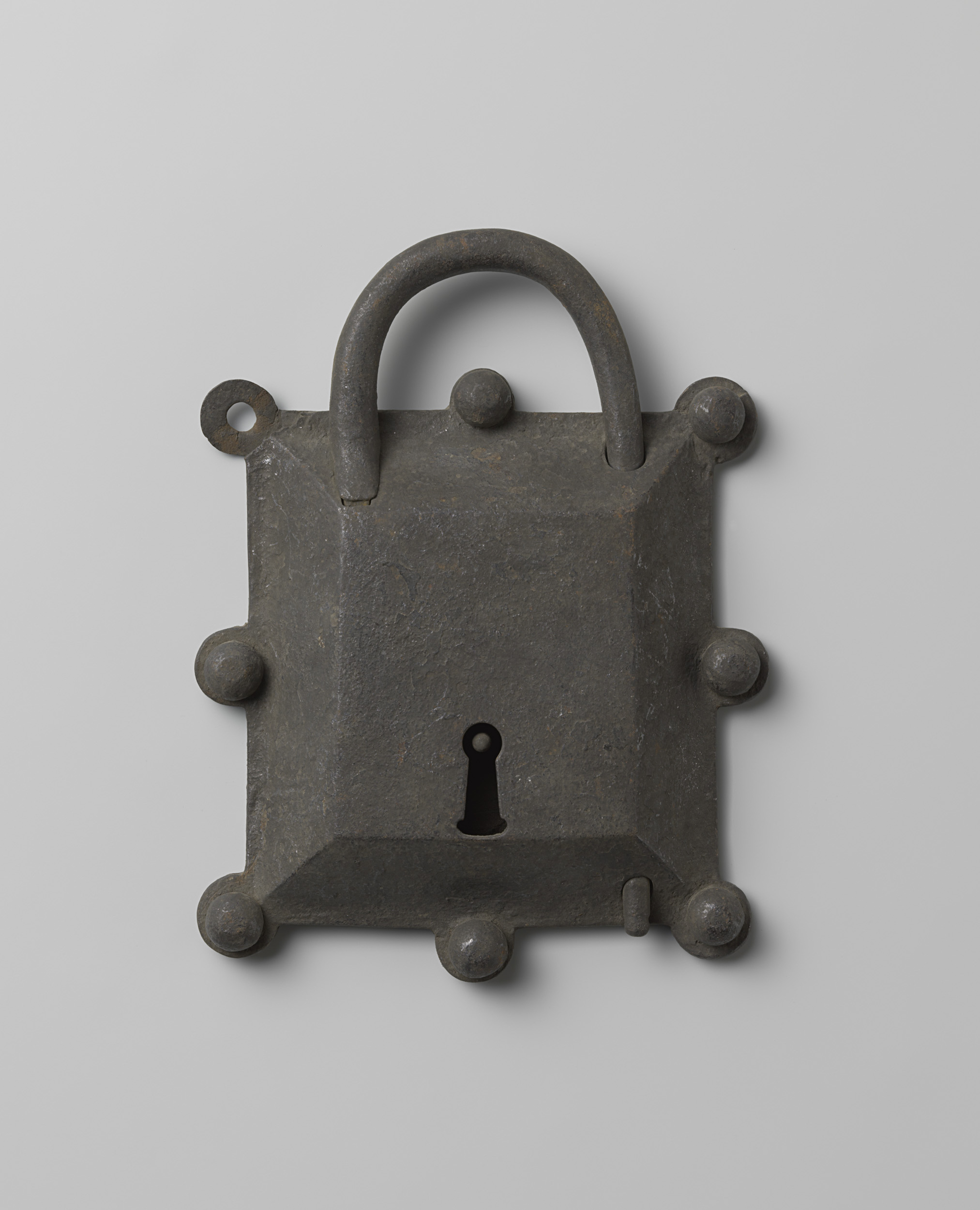 Hangslot, by anoniem, public domain