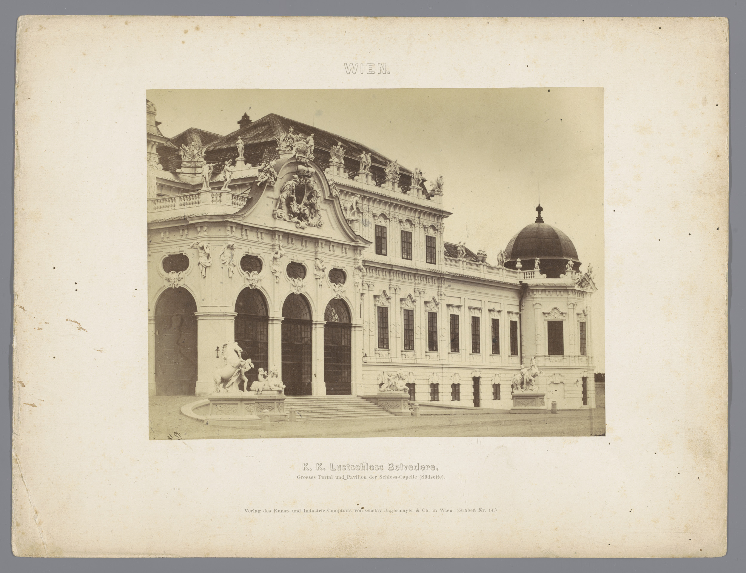Albumen print of Slot Belvédère castle in Vienna by Gustav Jägermayer & Co.