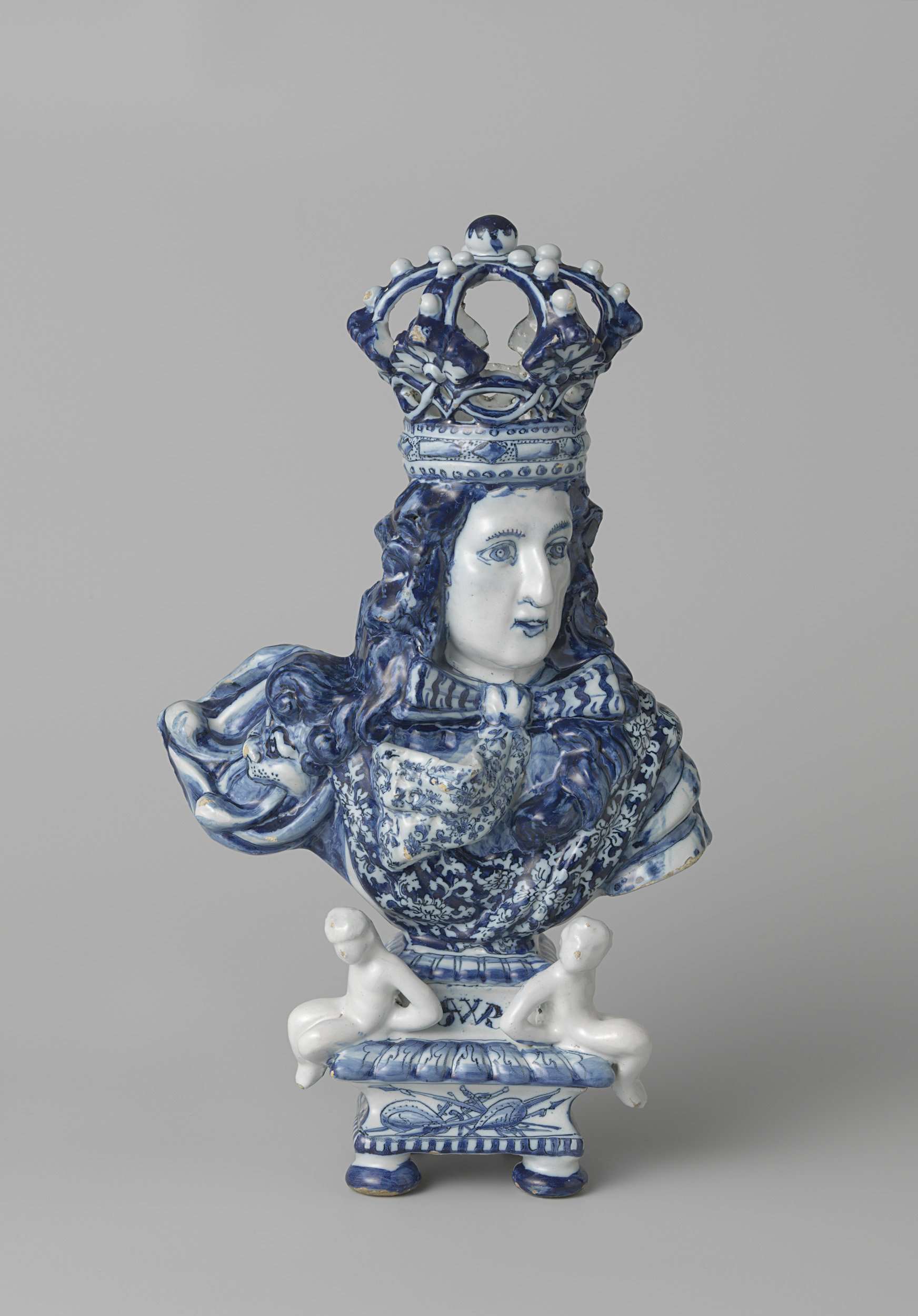 Bust of King-Stadtholder William III, earthenware by De Metaale Pot