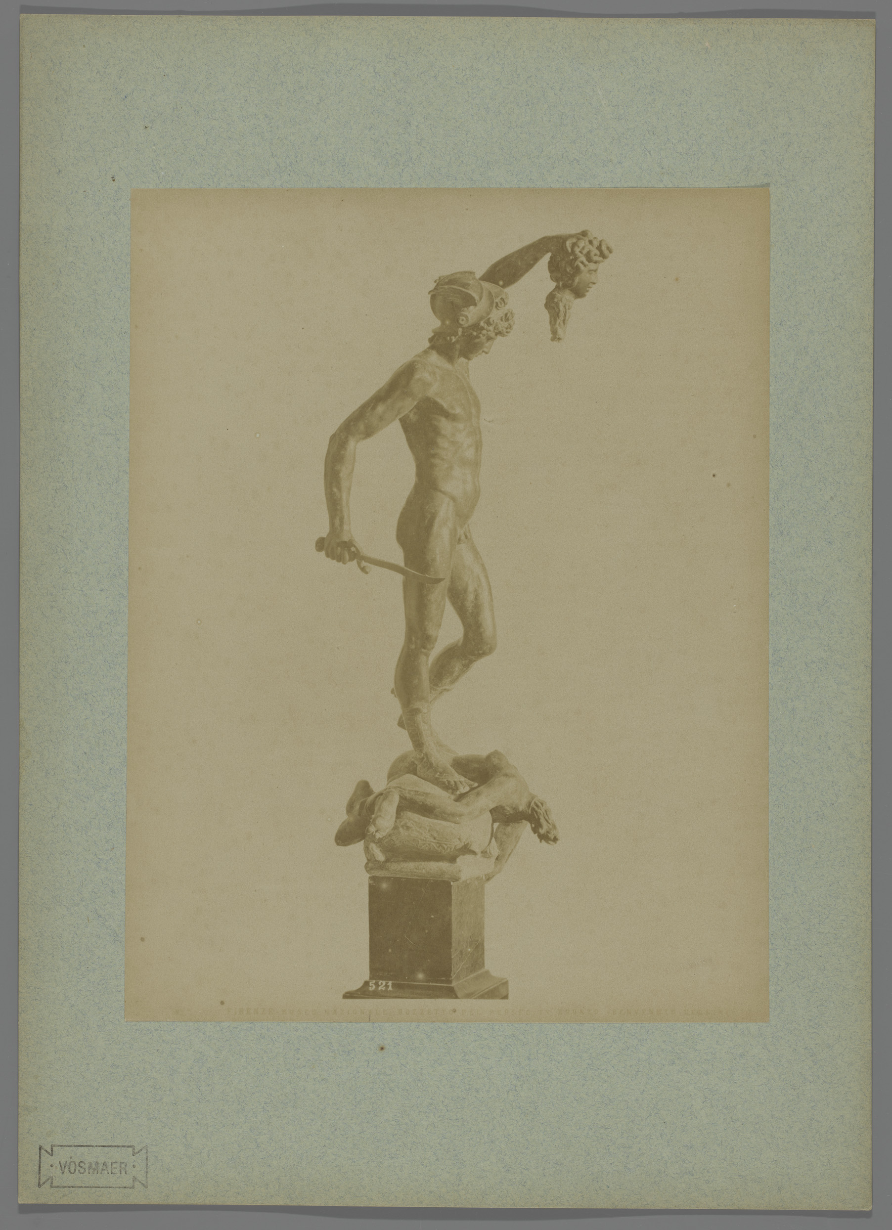 Ontwerp voor sculptuur van Perseus door Benvenuto Cellini in het Museo Nazionale te Florence, Italië, by Fratelli Alinari, public domain