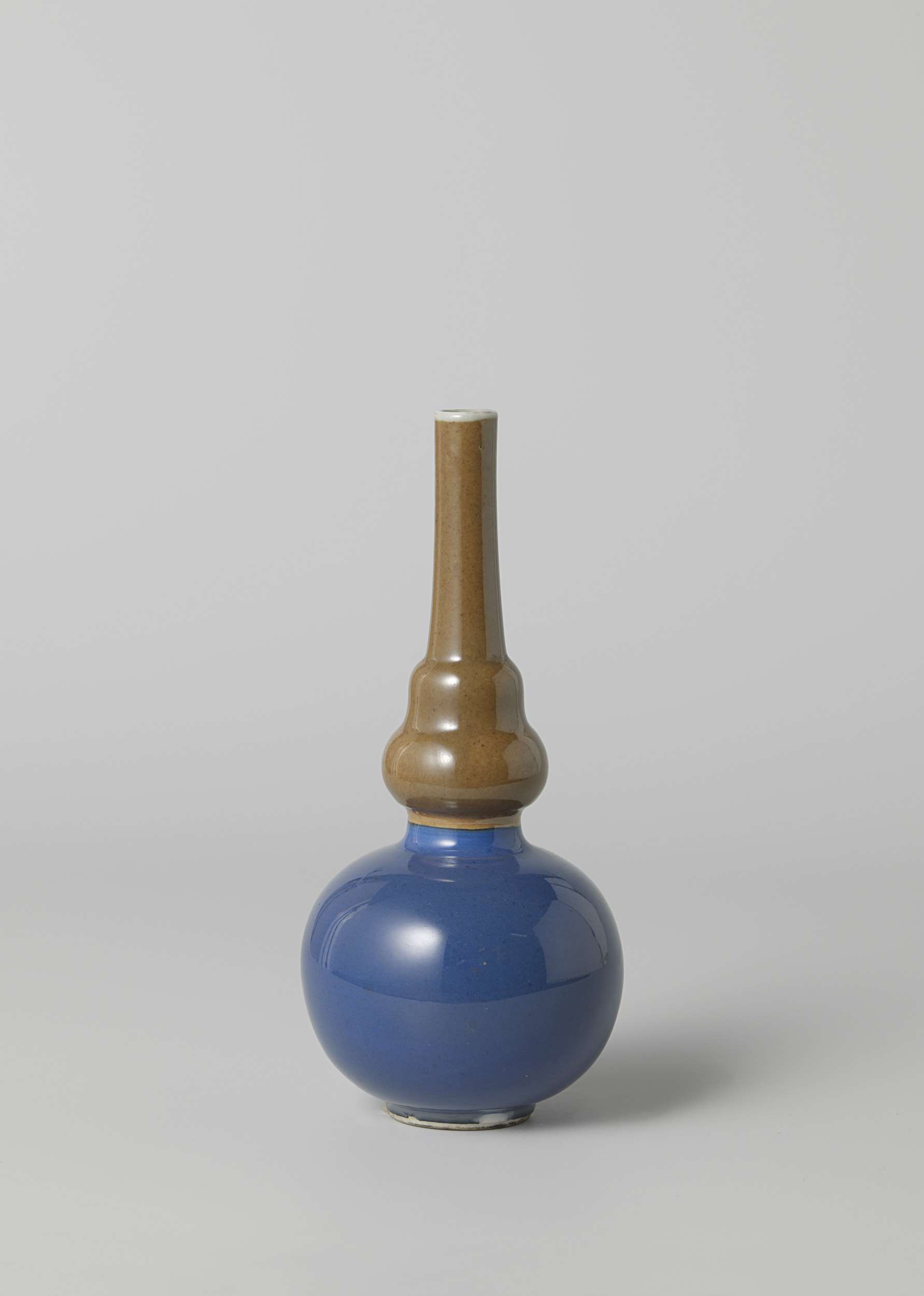 Rosewater sprinkler or bottle with powder blue and light brown, by Unknown Artist, public domain