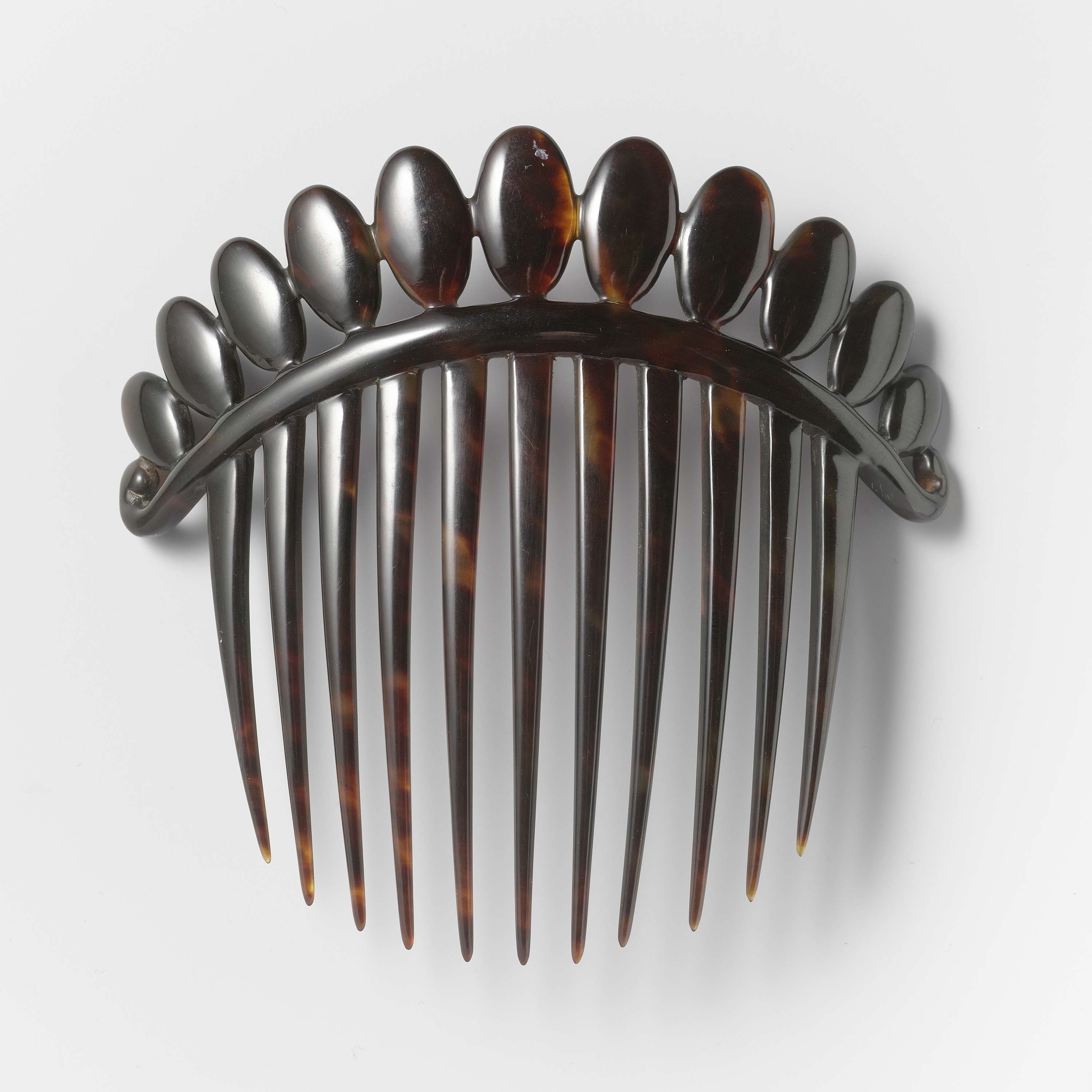 Decorative tortoiseshell comb by unknown artist, c. 1875-1899
