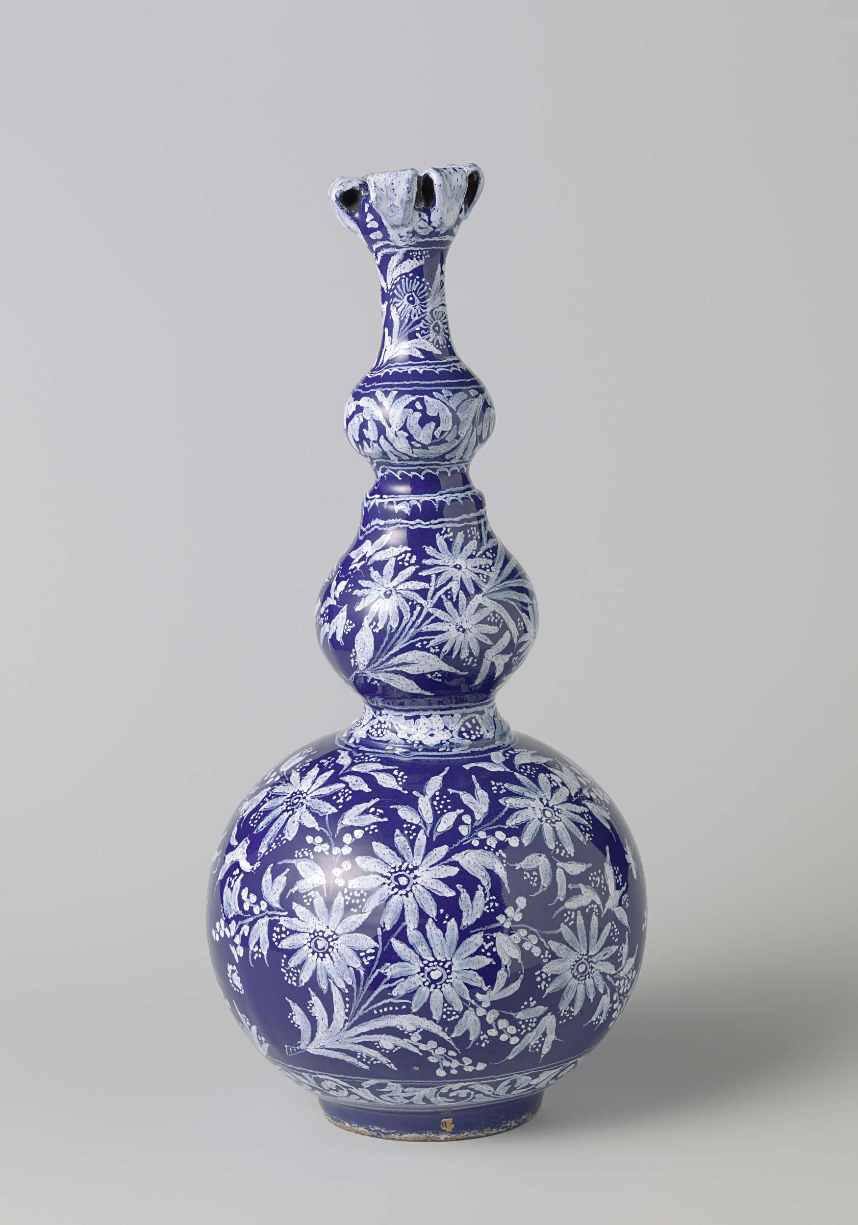 Floral motifs in vibrant colors by an unknown artist, Dutch Golden Age