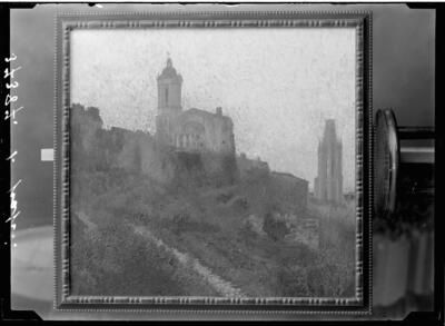 Oil painting by Desconegut depicting the Girona Cathedral and Sant Feliu bell tower