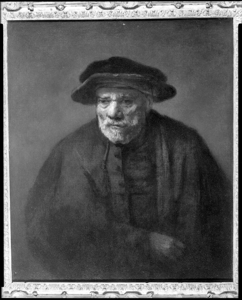 Portrait of an old man, oil on canvas by Rembrandt Harmensz. van Rijn
