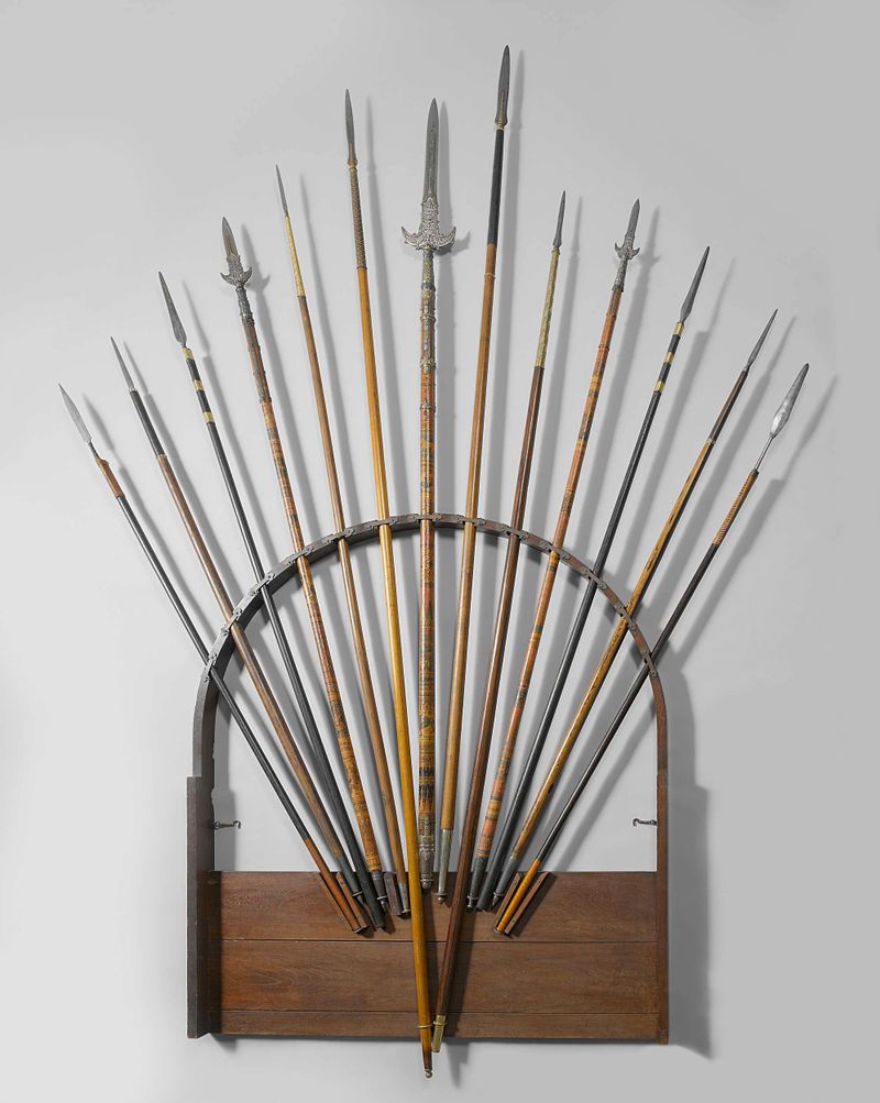 Suporte de lanças de 1834, simbolizando poder, por um artista desconhecido