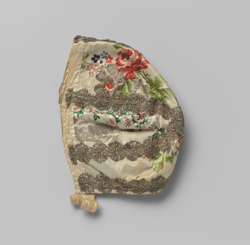 Têxtil em brocado com padrões florais de Unknown Artist