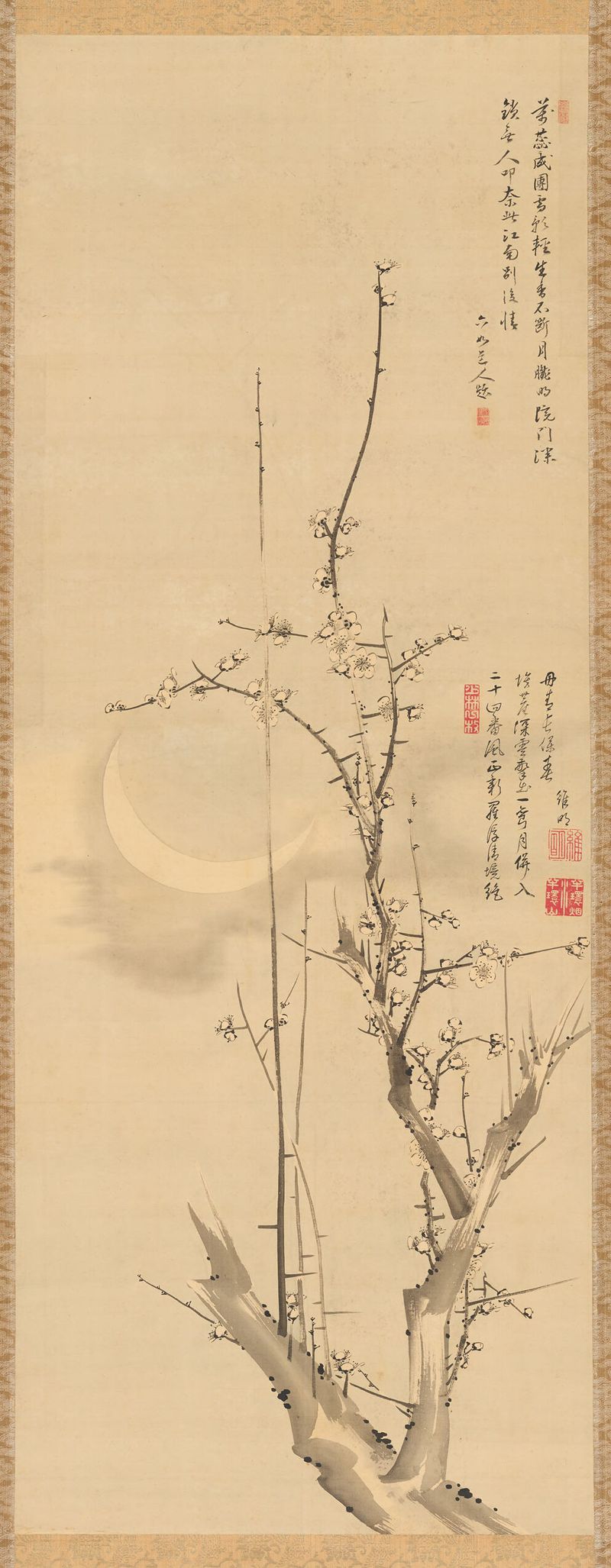 Obra de seda Ukiyo-e de Imei Shūkei que muestra flores de ciruelo bajo el sol y la luna