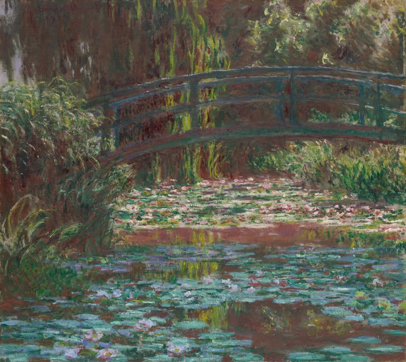 Water Lily Pond de Claude Monet, pintura al óleo de un estanque tranquilo con nenúfares y luz moteada.