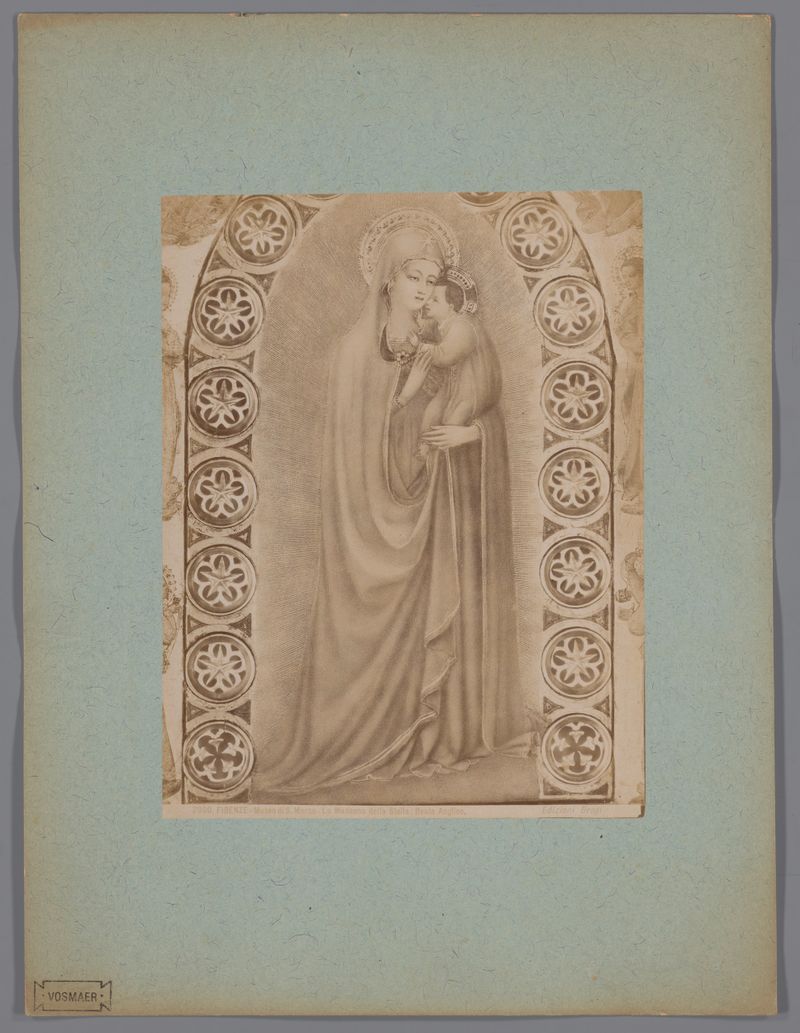 Reprodução em albúmina de Madonna della Stella de Unknown Artist, apresentando uma figura serena iluminada pela luz.