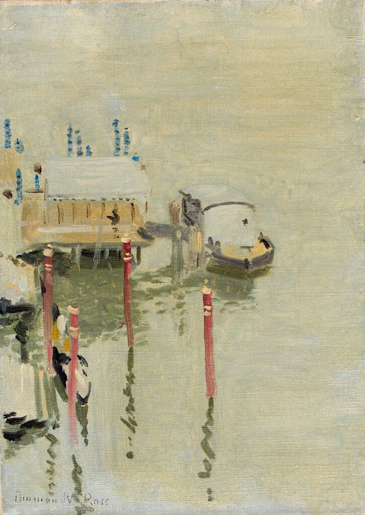 Harbor Scene with Boat, óleo sobre lienzo de Denman Waldo Ross, que representa un paisaje marino sereno.