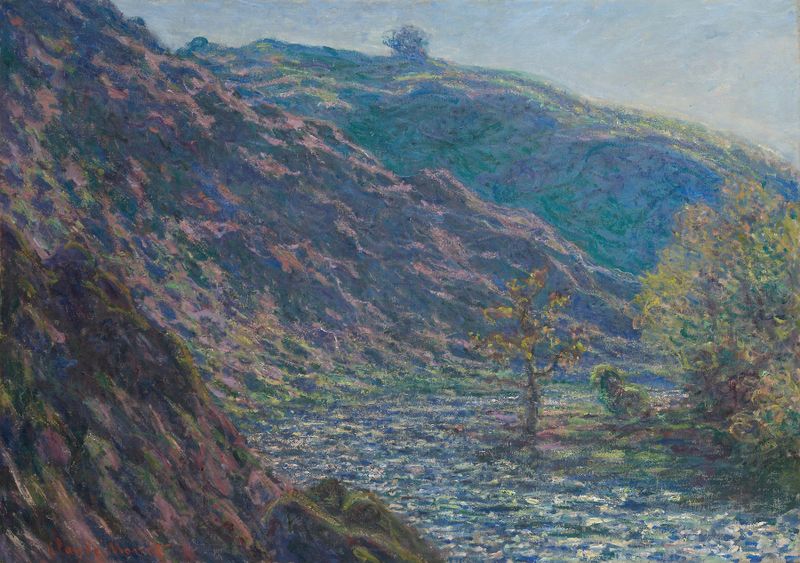 El río Petite Creuse de Claude Monet, pintura al óleo que muestra un paisaje sereno con agua y follaje.