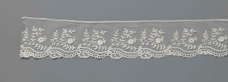 Obra de encaje con una rama de flores en forma de c de Unknown Artist