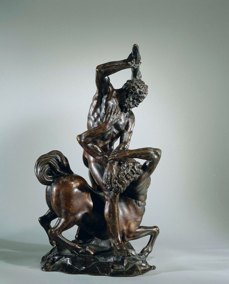 Hércules matando o centauro Eurytion, escultura em bronze de Giambologna