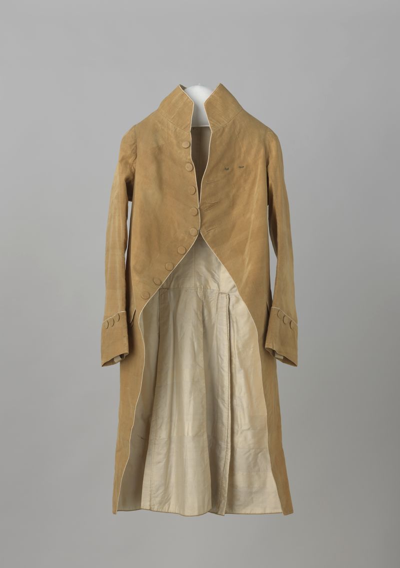 Obra figurativa de artista desconhecido, meio seda, representando texturas e formas elegantes.