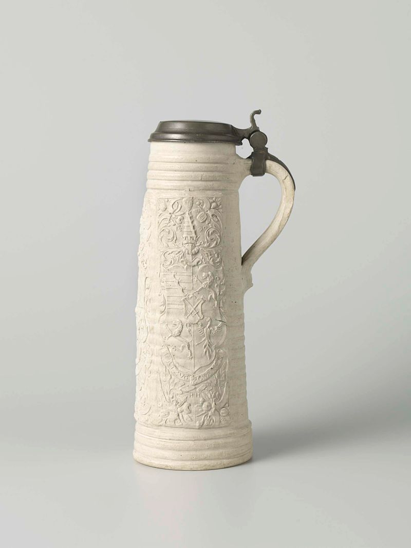 Cylindrical tankard with royal arms of Sweden, ceramic by Hans Hilgers