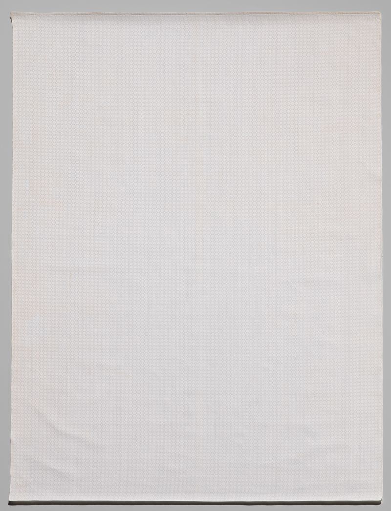 Obra de lino de un artista desconocido, mostrando pliegues y texturas intrincadas.