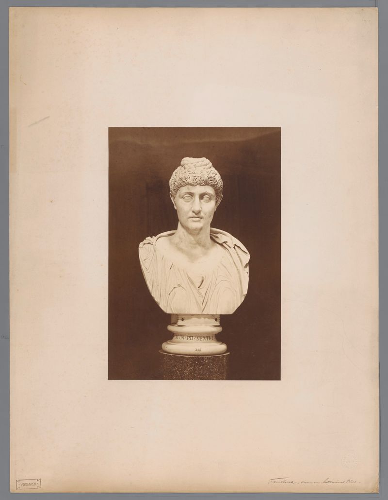 Escultura en busto neoclásica de Faustina por Libreria Spithöver, impresión de albúmina