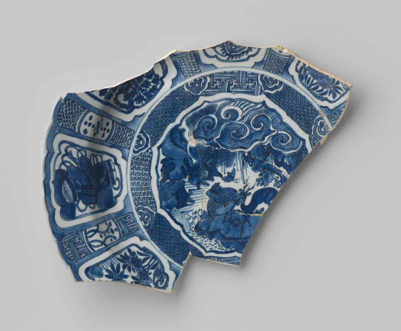 Fragmento de lampetschotel do navio V.O.C. 'Witte Leeuw', feito de osso, artista desconhecido