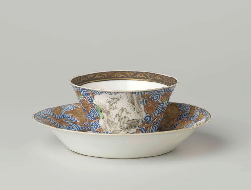 Xícara e pires com paisagens e dragões, porcelana, artista desconhecido