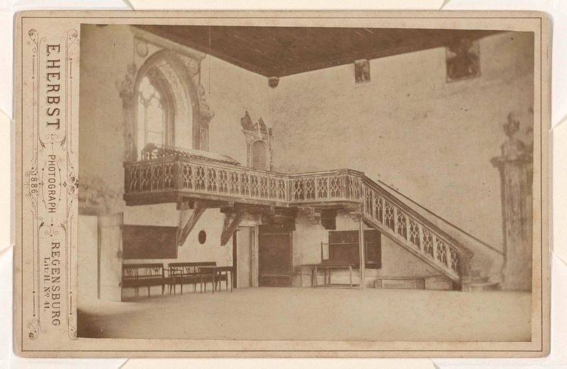 Escena interior de Zaal in het stadhuis van Regensburg, impresión de albumina de Emil Herbst
