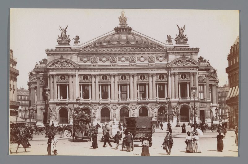 Façade van Opéra Garnier en París, álbum de X phot