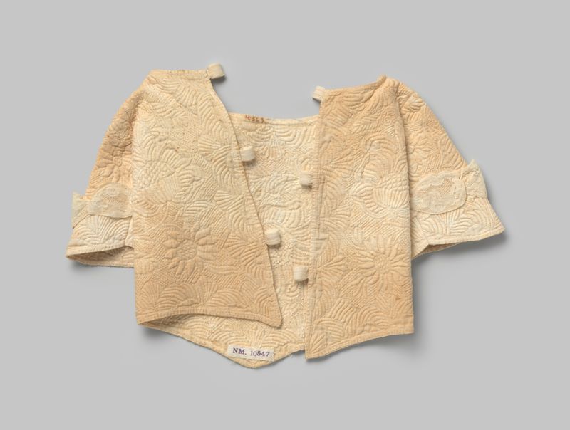 Vestido de renda com motivos florais de Unknown Artist