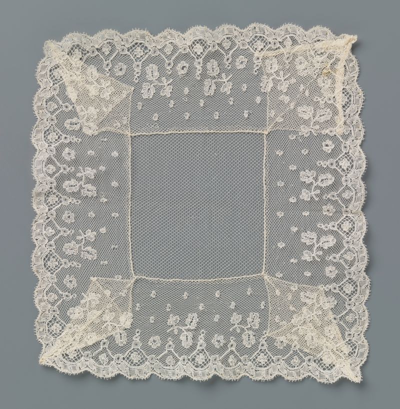 Alfinete de renda com detalhes delicados do artista desconhecido