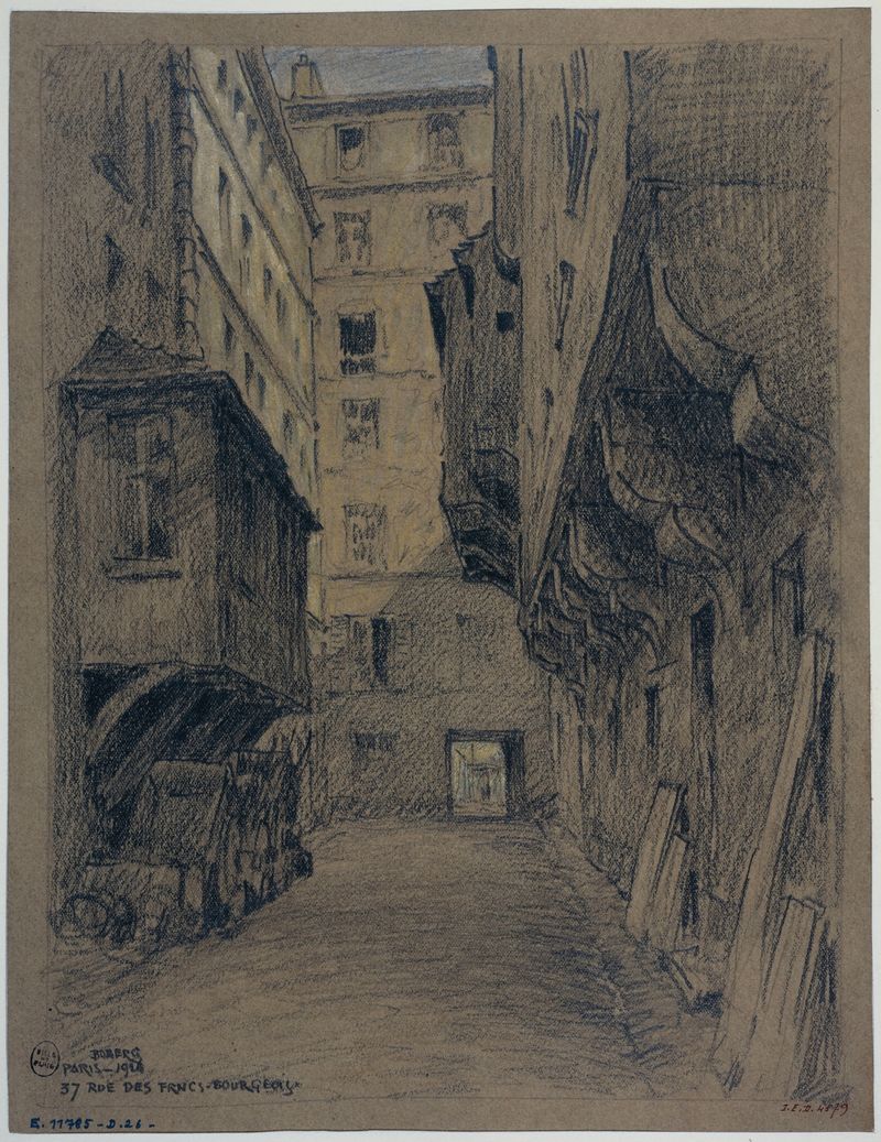La maison nº37 rue des Francs Bourgeois de Ferdinand Boberg, arquitetura com entrada intrincada e sombras.