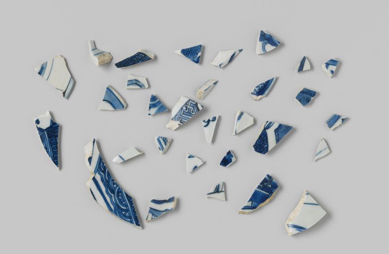 Fragmentos de osso de porcelana de Unknown Artist